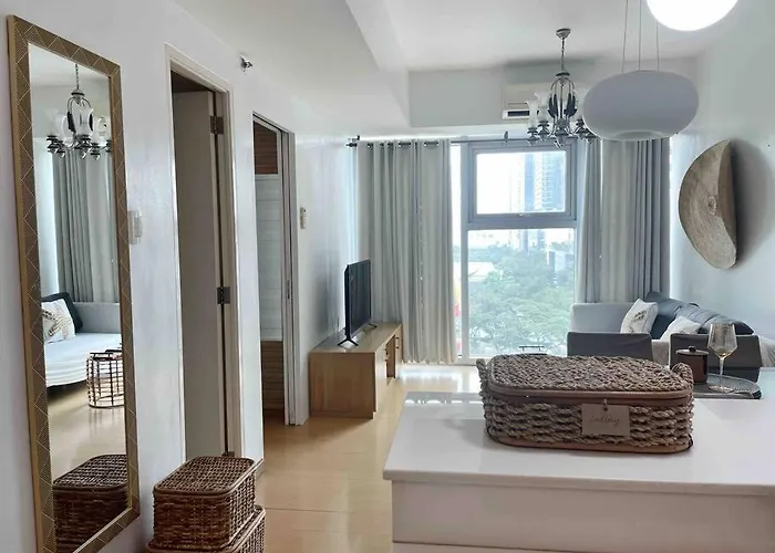Solana In Avant Bgc Parking With Fee Apartamento *